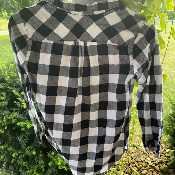 𝙿𝚕𝚊𝚒𝚍 𝚝𝚘𝚙 - Picture 4 of 4